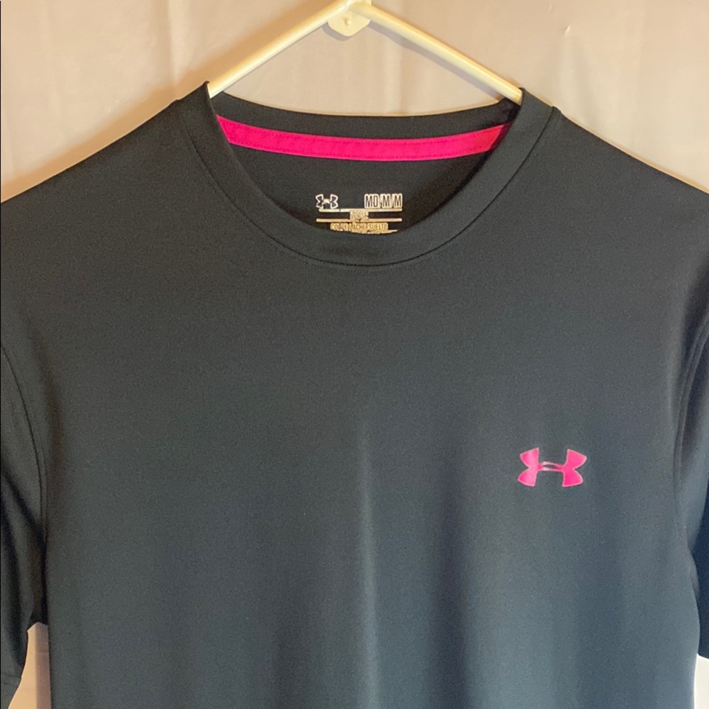 Under Armour Black and Pink Short Sleeve Tee